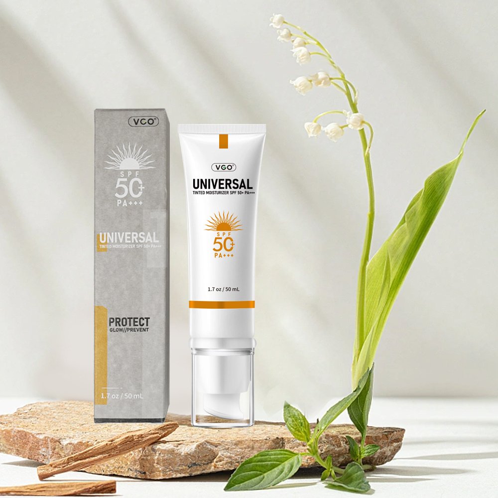db77e880-a2b8-4bdb-8db3-55a9bc4ec580.jpg UNIVERSAL TINTED MOISTURIZER SPF - Image 1